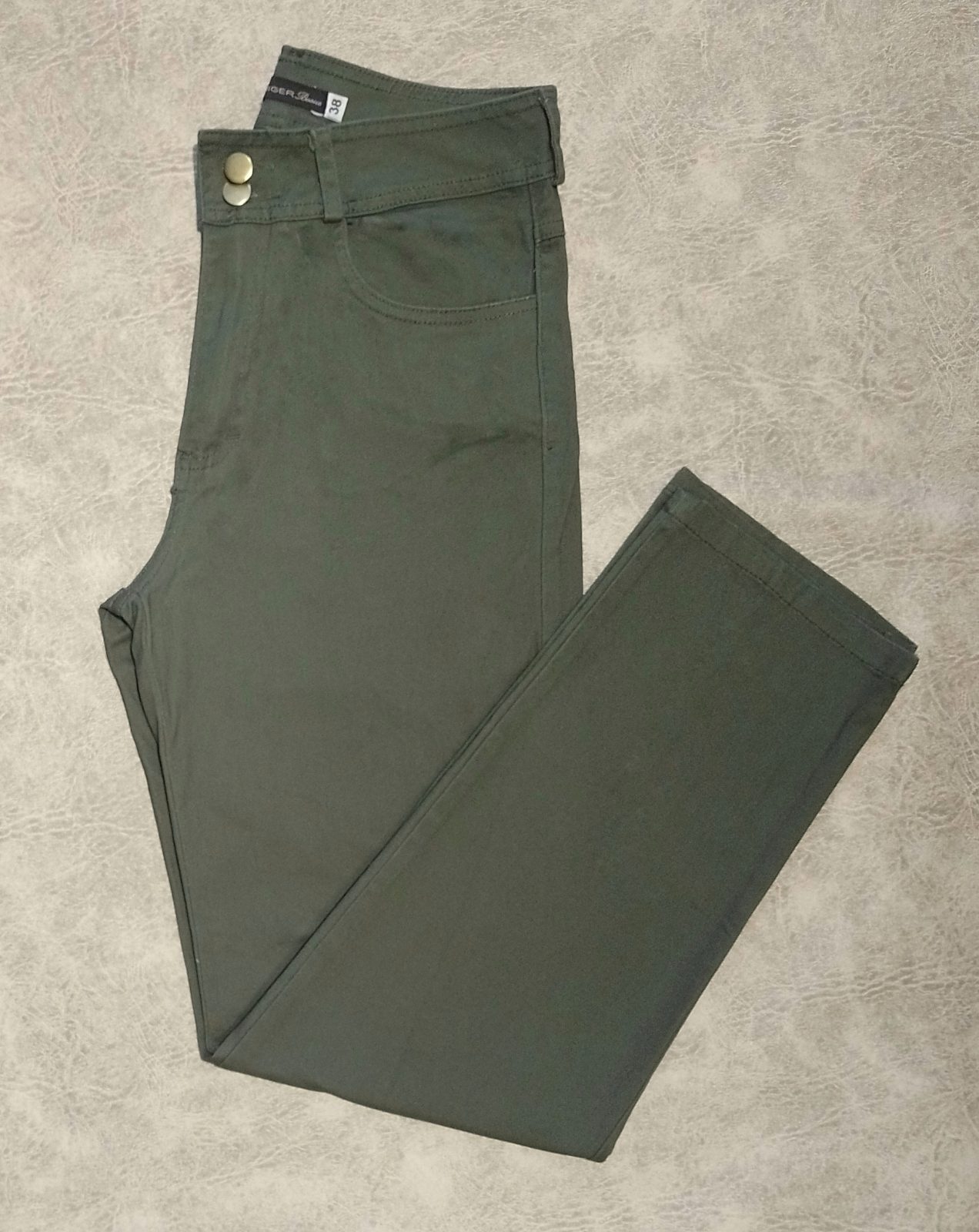Pantalón Mom de Gabardina